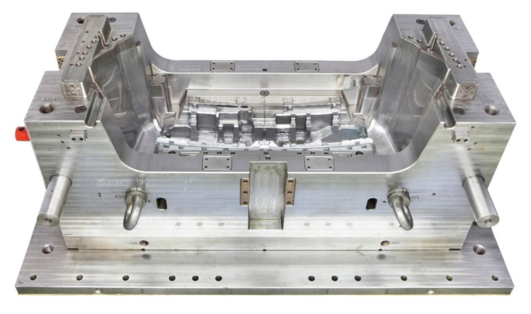 保險(xiǎn)杠模具